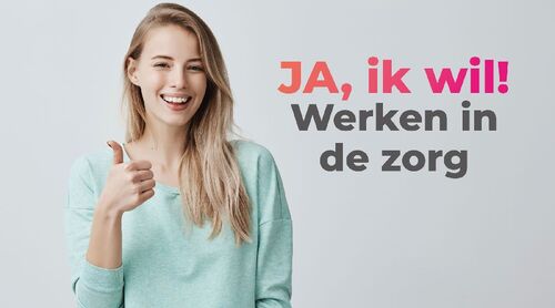 Jonge vrouw steekt duim op en wilt werken in de zorg.